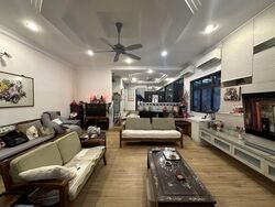 Phillips Avenue (D19), Semi-Detached #623739511